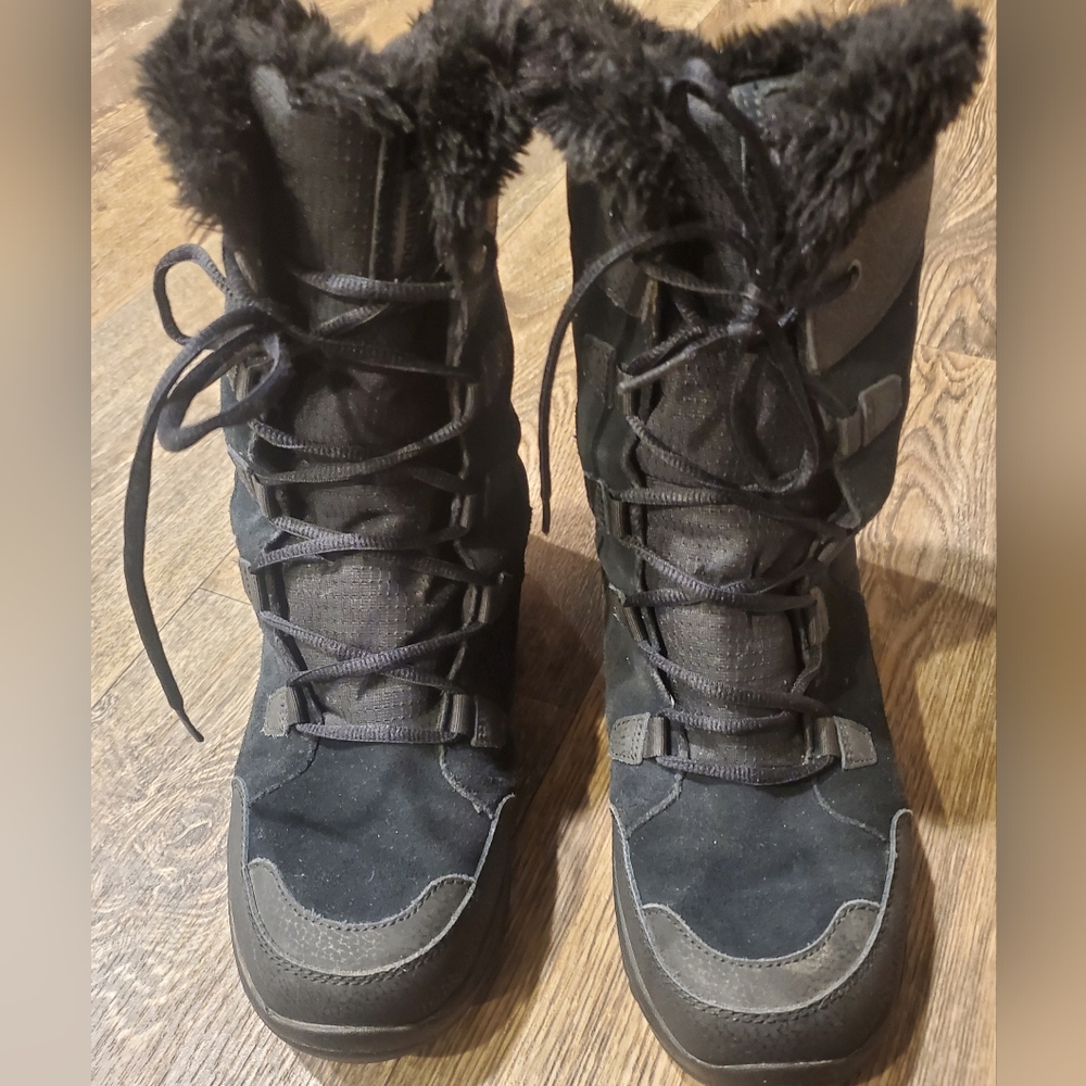 Columbia Ice Maiden II black Sz 9.5 Snow Boots insulated